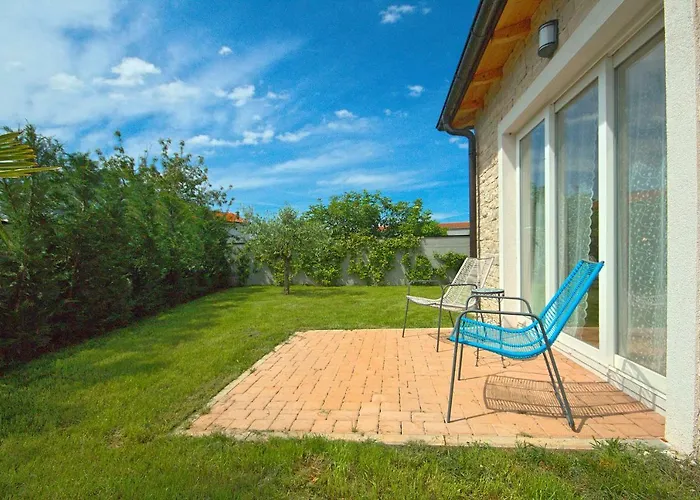 ヴィラ Lume Rošini