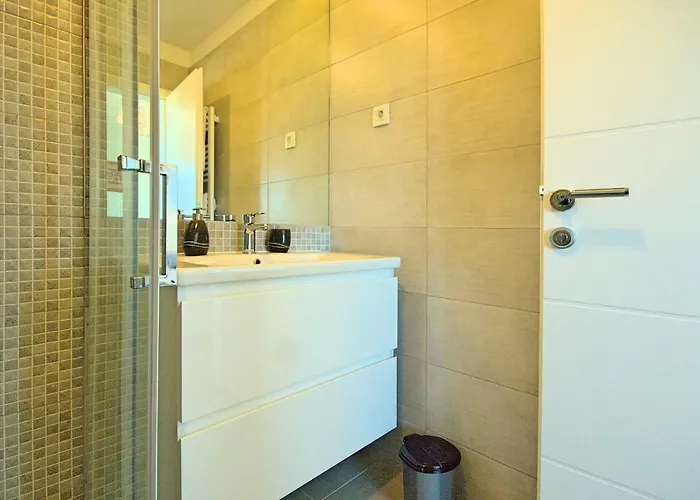 ヴィラ Lume Rošini